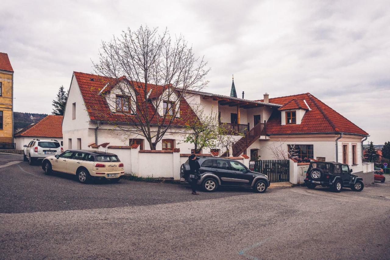 Apartmany Maly Mnich Mníšek pod Brdy Eksteriør bilde